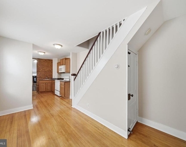 403 W South Street - Photo Thumbnail 10