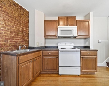 403 W South Street - Photo Thumbnail 1