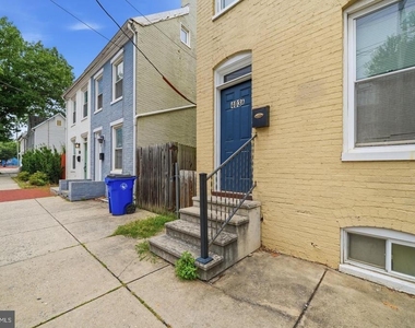 403 W South Street - Photo Thumbnail 6