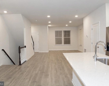 420 Herringbone Way - Photo Thumbnail 2