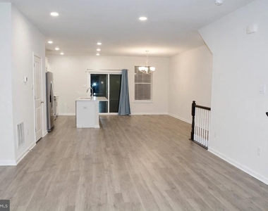 420 Herringbone Way - Photo Thumbnail 5