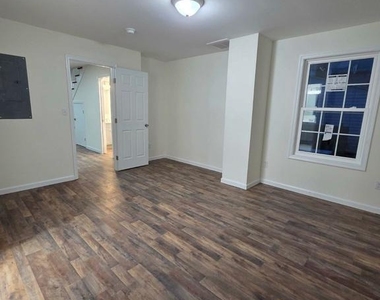 522 Pine Street - Photo Thumbnail 27