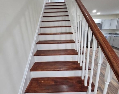522 Pine Street - Photo Thumbnail 29