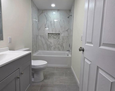 522 Pine Street - Photo Thumbnail 12