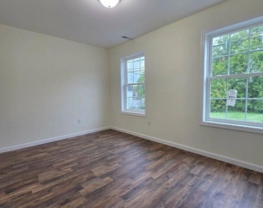 522 Pine Street - Photo Thumbnail 25