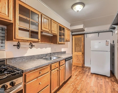 8446 Loch Raven Boulevard - Photo Thumbnail 12
