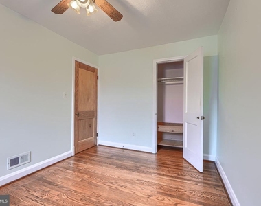 8446 Loch Raven Boulevard - Photo Thumbnail 20
