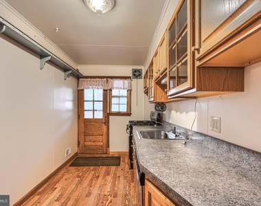 8446 Loch Raven Boulevard - Photo Thumbnail 10
