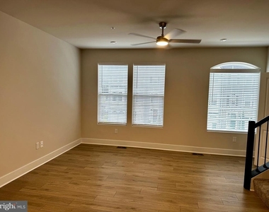 7817 Barrensdale Road - Photo Thumbnail 15