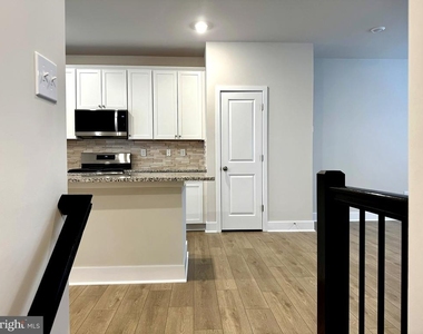 7817 Barrensdale Road - Photo Thumbnail 7