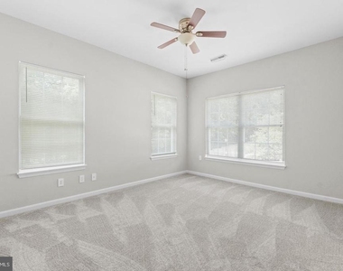 519 Ensemble Court - Photo Thumbnail 36