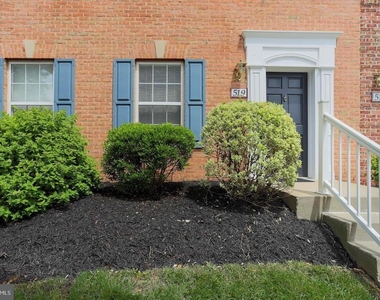 519 Ensemble Court - Photo Thumbnail 2