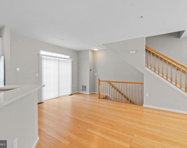 519 Ensemble Court - Photo Thumbnail 16