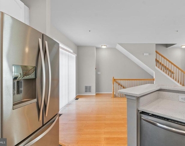 519 Ensemble Court - Photo Thumbnail 20