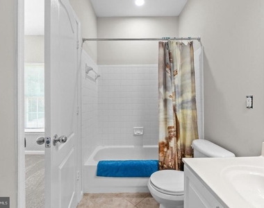 519 Ensemble Court - Photo Thumbnail 40