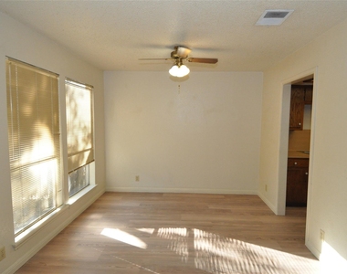 8414 Fathom Cir - Photo Thumbnail 3