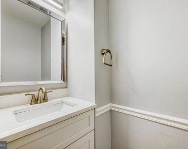 7222 Brookfalls Terrace - Photo Thumbnail 5