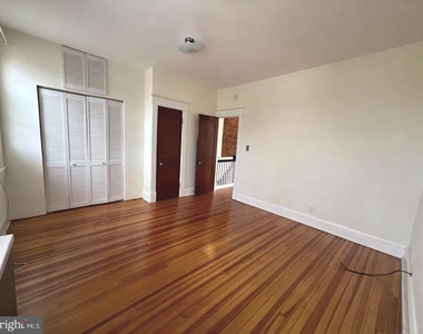 1333 W 40th Street - Photo Thumbnail 10