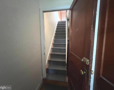 1333 W 40th Street - Photo Thumbnail 13