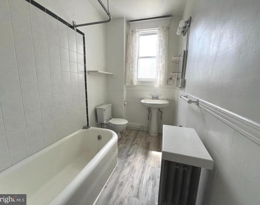 1333 W 40th Street - Photo Thumbnail 12