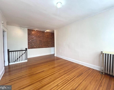1333 W 40th Street - Photo Thumbnail 8