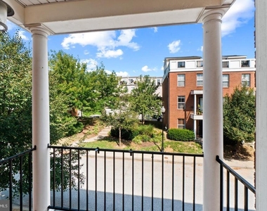 4617 Dillon Street - Photo Thumbnail 20