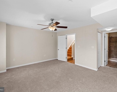4617 Dillon Street - Photo Thumbnail 13