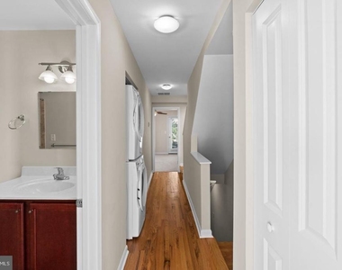 4617 Dillon Street - Photo Thumbnail 11