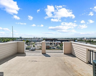 4617 Dillon Street - Photo Thumbnail 18