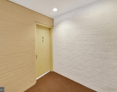 7 Cross Keys Road - Photo Thumbnail 2