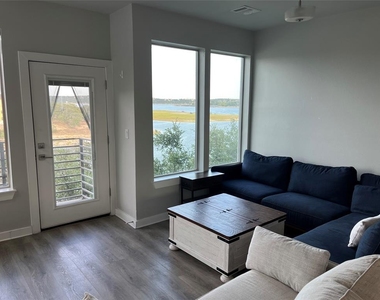 2301 Hancock Ave - Photo Thumbnail 9