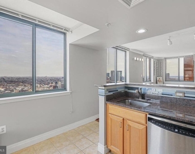 414 Water Street - Photo Thumbnail 10