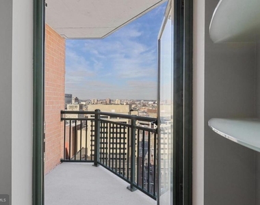 414 Water Street - Photo Thumbnail 11