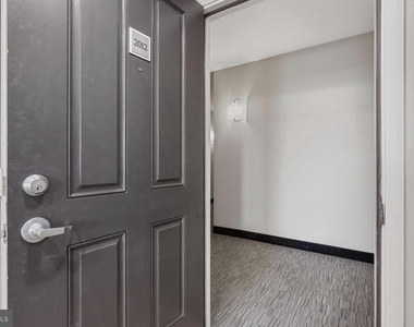 414 Water Street - Photo Thumbnail 1