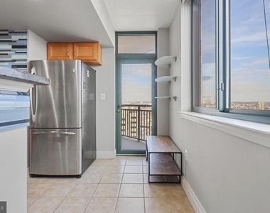 414 Water Street - Photo Thumbnail 9