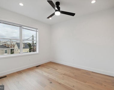 1207 Dellwood Avenue - Photo Thumbnail 13