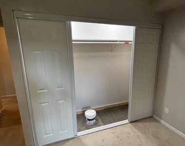 6317 Park Heights Avenue - Photo Thumbnail 8