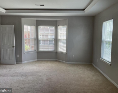 7548 Stoney Run Drive - Photo Thumbnail 11