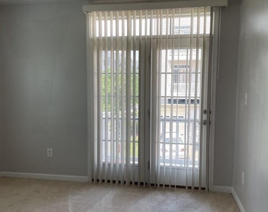 7548 Stoney Run Drive - Photo Thumbnail 7