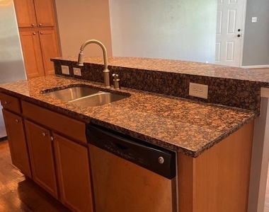 7548 Stoney Run Drive - Photo Thumbnail 4