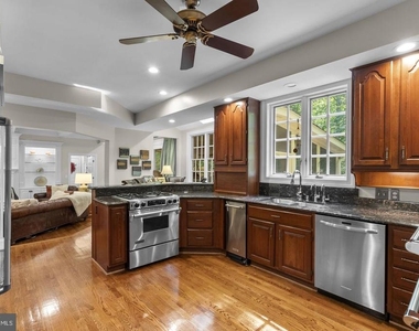 2005 Saint Stephens Woods Drive - Photo Thumbnail 13