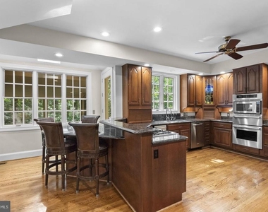 2005 Saint Stephens Woods Drive - Photo Thumbnail 16