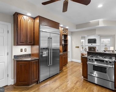 2005 Saint Stephens Woods Drive - Photo Thumbnail 14