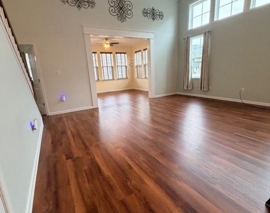 309 Mill Pond Avenue - Photo Thumbnail 13