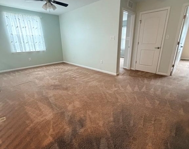 309 Mill Pond Avenue - Photo Thumbnail 29