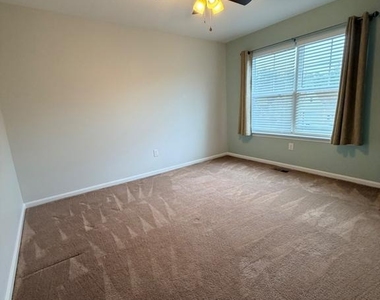 309 Mill Pond Avenue - Photo Thumbnail 37