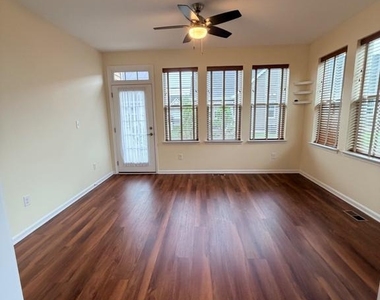 309 Mill Pond Avenue - Photo Thumbnail 14
