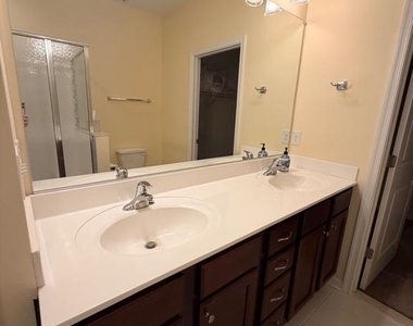 309 Mill Pond Avenue - Photo Thumbnail 20