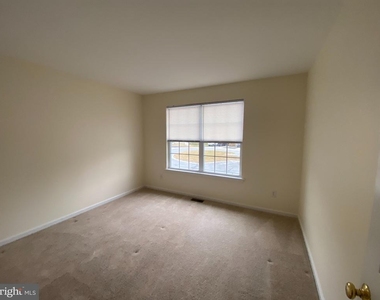 216 Beckington Court - Photo Thumbnail 14