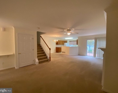 216 Beckington Court - Photo Thumbnail 3
